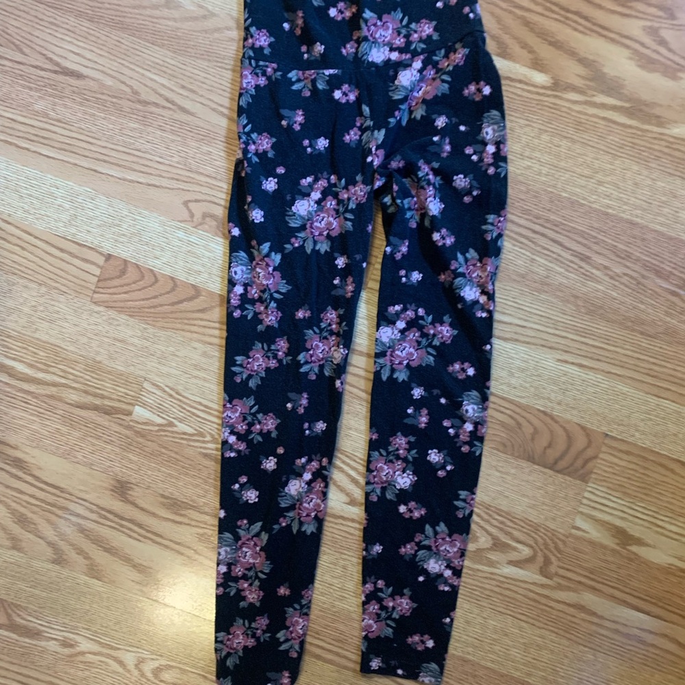 Charlotte Russe Black Floral Leggings